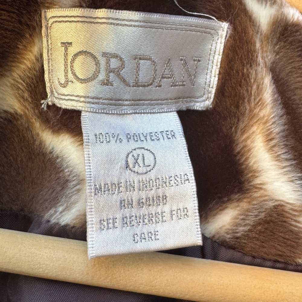 Jordan Giraffe Print Faux Fur Vest Sleeveless Brown Full Zip Womens XL NWT - Picture 3 of 7